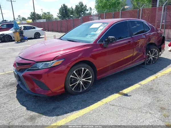 4T1B11HK4JU616095 2018 TOYOTA CAMRY - Image 2
