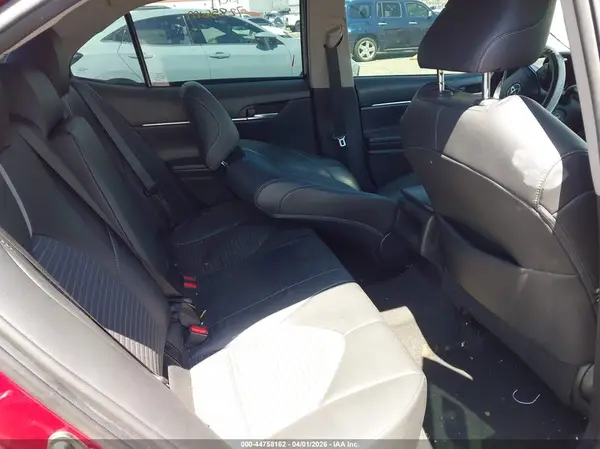 4T1B11HK4JU616095 2018 TOYOTA CAMRY - Image 8