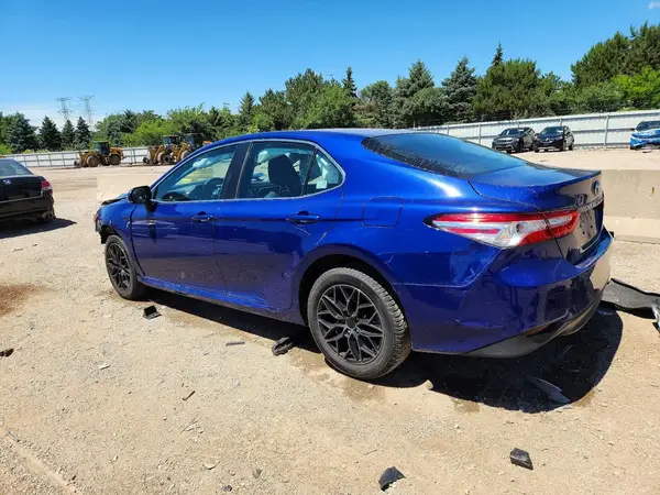4T1B11HK4JU616839 2018 TOYOTA CAMRY - Image 2