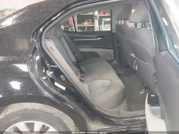4T1B11HK4JU618509 2018 TOYOTA CAMRY - Image 8