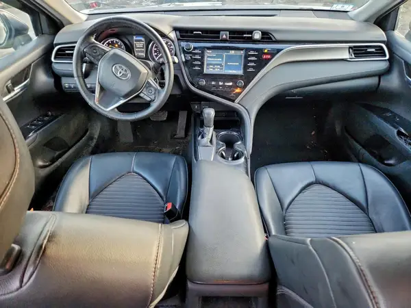 4T1B11HK4JU618669 2018 TOYOTA CAMRY - Image 8