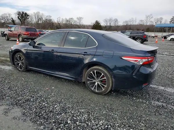 4T1B11HK4JU620874 2018 TOYOTA CAMRY - Image 2