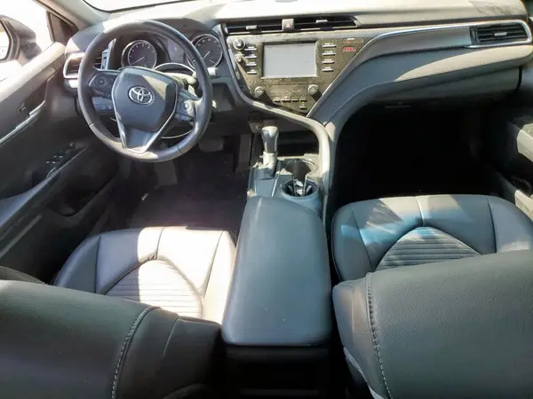 4T1B11HK4JU628943 2018 TOYOTA CAMRY - Image 8