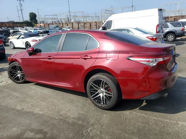 4T1B11HK4JU629154 2018 TOYOTA CAMRY - Image 2
