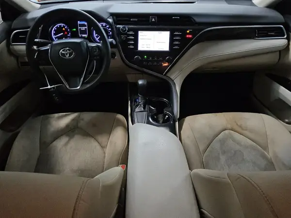 4T1B11HK4JU630255 2018 TOYOTA CAMRY - Image 8