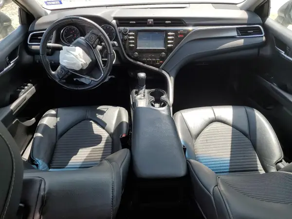 4T1B11HK4JU632698 2018 TOYOTA CAMRY - Image 8