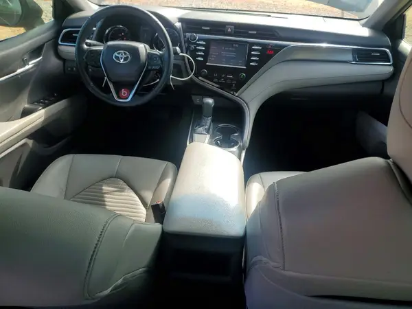 4T1B11HK4JU636718 2018 TOYOTA CAMRY - Image 8