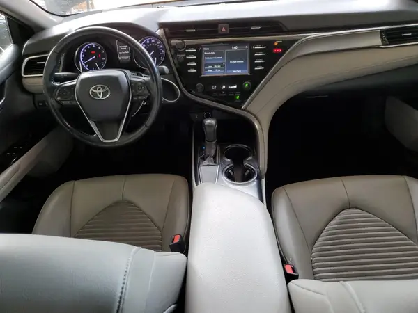 4T1B11HK4JU640820 2018 TOYOTA CAMRY - Image 8