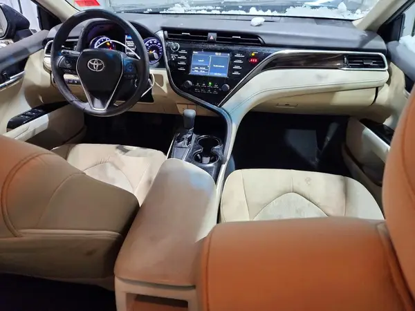 4T1B11HK4JU640946 2018 TOYOTA CAMRY - Image 8