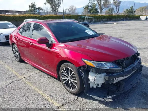 4T1B11HK4JU641160 2018 TOYOTA CAMRY - Image 1