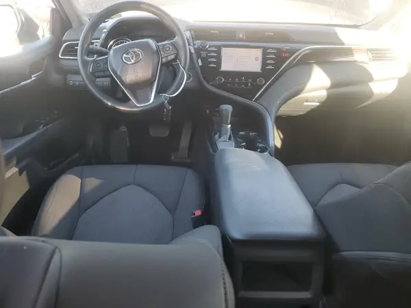 4T1B11HK4JU644303 2018 TOYOTA CAMRY - Image 8