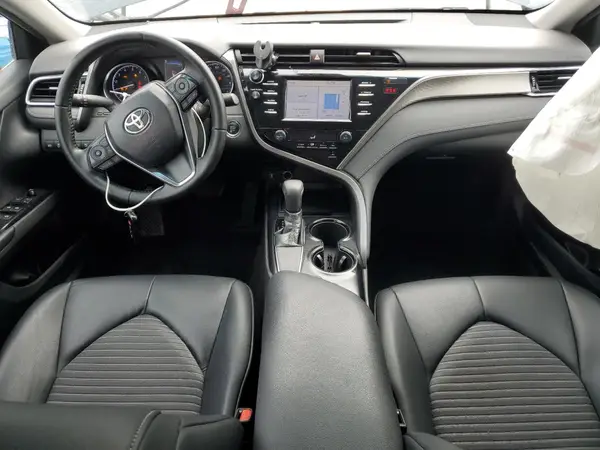 4T1B11HK4JU645547 2018 TOYOTA CAMRY - Image 8