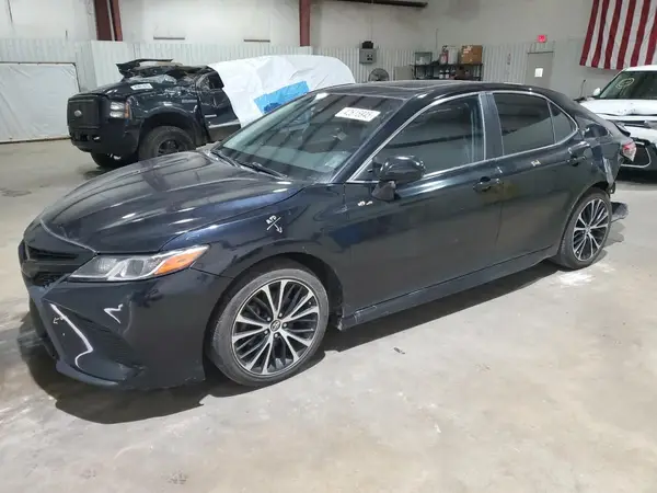4T1B11HK4JU648187 2018 TOYOTA CAMRY - Image 1