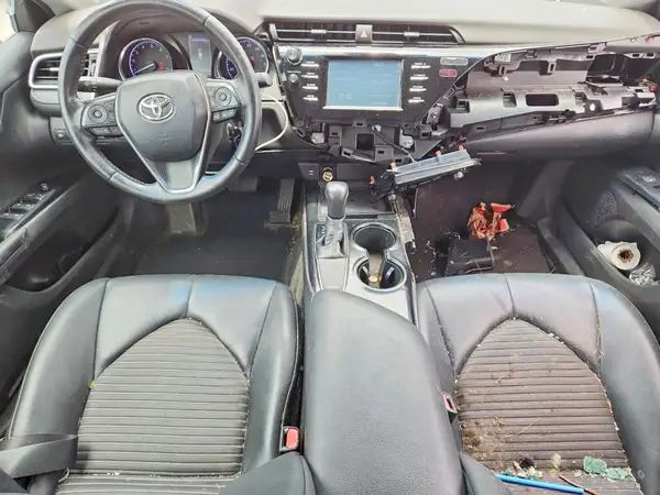 4T1B11HK4JU648318 2018 TOYOTA CAMRY - Image 8