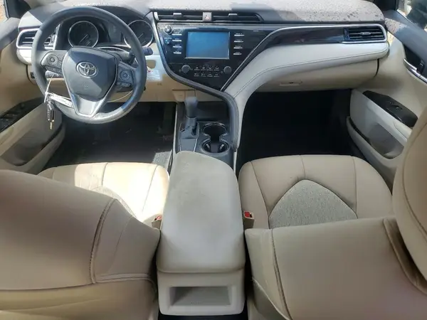 4T1B11HK4JU649680 2018 TOYOTA CAMRY - Image 8