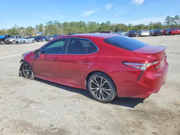 4T1B11HK4JU651784 2018 TOYOTA CAMRY - Image 2