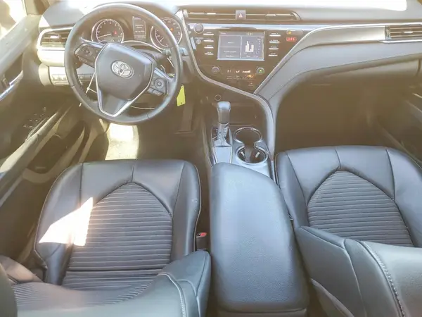 4T1B11HK4JU651784 2018 TOYOTA CAMRY - Image 8