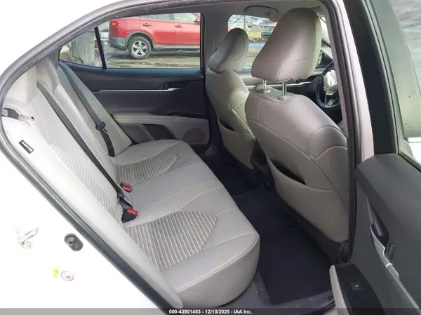 4T1B11HK4JU653535 2018 TOYOTA CAMRY - Image 8