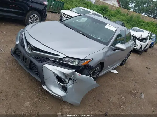 4T1B11HK4JU656029 2018 TOYOTA CAMRY - Image 2