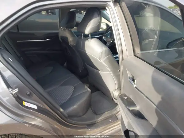 4T1B11HK4JU658038 2018 TOYOTA CAMRY - Image 8