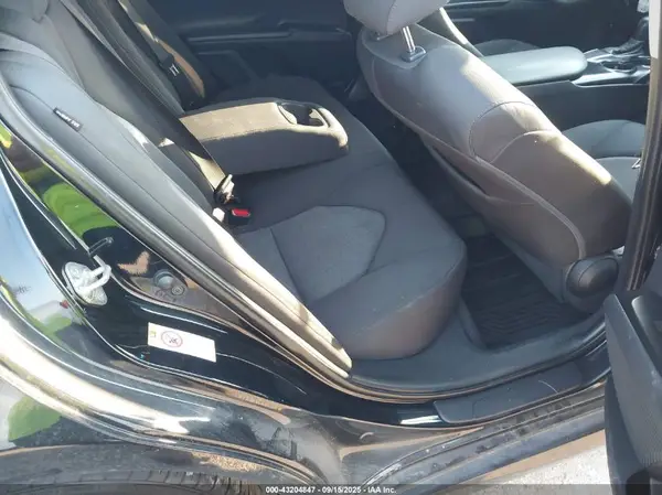 4T1B11HK4JU658668 2018 TOYOTA CAMRY - Image 8