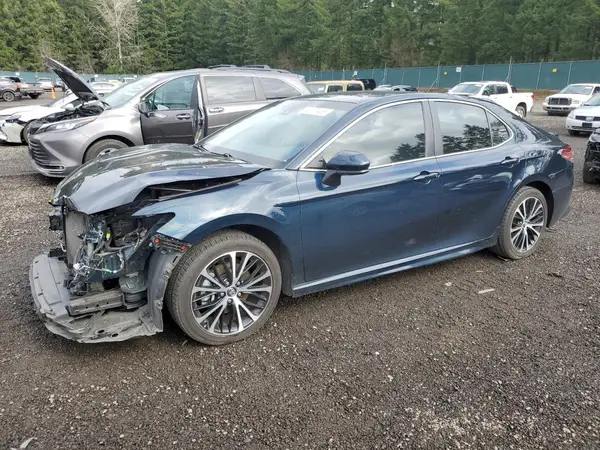 4T1B11HK4JU658718 2018 TOYOTA CAMRY - Image 1