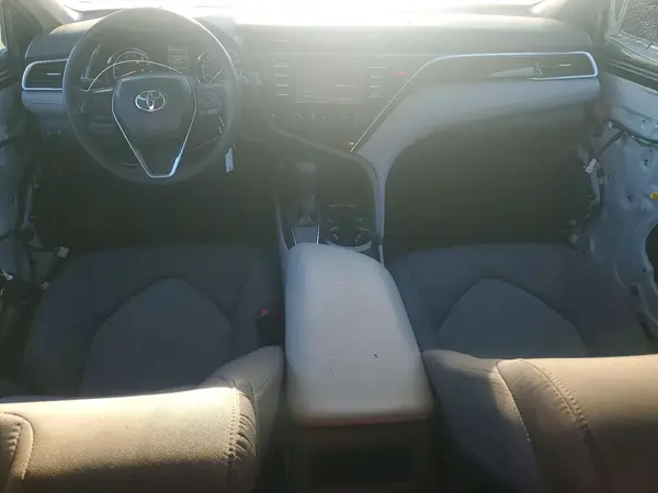 4T1B11HK4JU661764 2018 TOYOTA CAMRY - Image 8