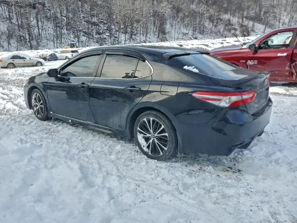 4T1B11HK4JU664728 2018 TOYOTA CAMRY - Image 2