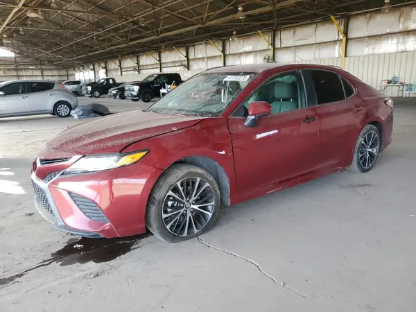 4T1B11HK4JU666558 2018 TOYOTA CAMRY - Image 1