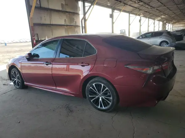 4T1B11HK4JU666558 2018 TOYOTA CAMRY - Image 2
