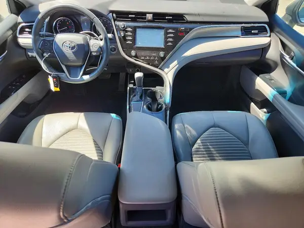 4T1B11HK4JU668469 2018 TOYOTA CAMRY - Image 8