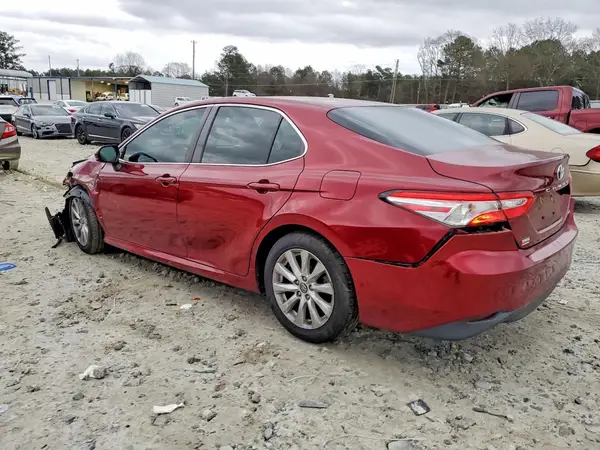 4T1B11HK4JU669248 2018 TOYOTA CAMRY - Image 2