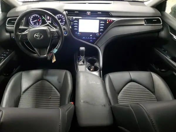 4T1B11HK4JU670786 2018 TOYOTA CAMRY - Image 8