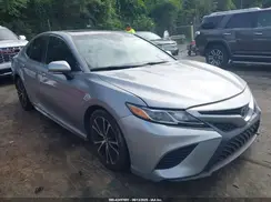 4T1B11HK4JU671565 2018 TOYOTA CAMRY