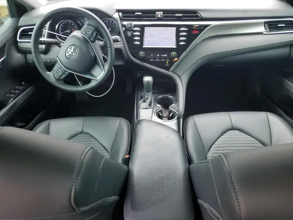 4T1B11HK4JU673400 2018 TOYOTA CAMRY - Image 8