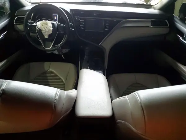 4T1B11HK4JU673803 2018 TOYOTA CAMRY - Image 8
