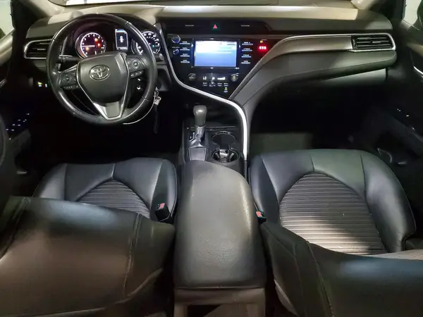 4T1B11HK4JU675048 2018 TOYOTA CAMRY - Image 8