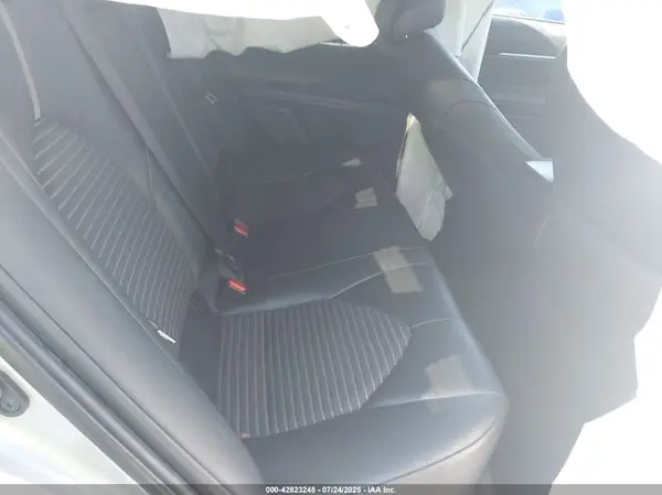 4T1B11HK4JU677138 2018 TOYOTA CAMRY - Image 8