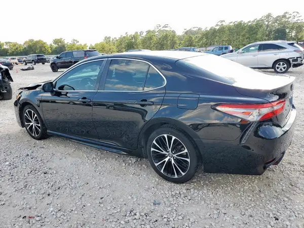 4T1B11HK4JU677236 2018 TOYOTA CAMRY - Image 2