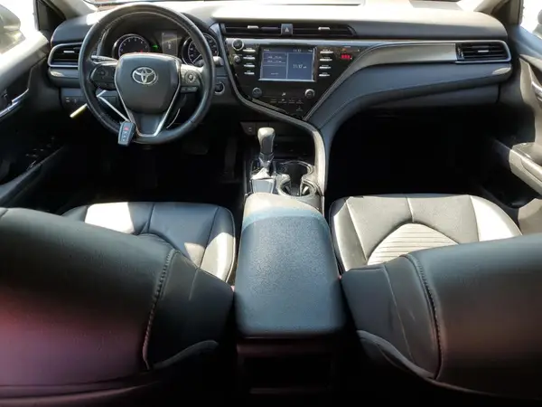 4T1B11HK4KU166031 2019 TOYOTA CAMRY - Image 8