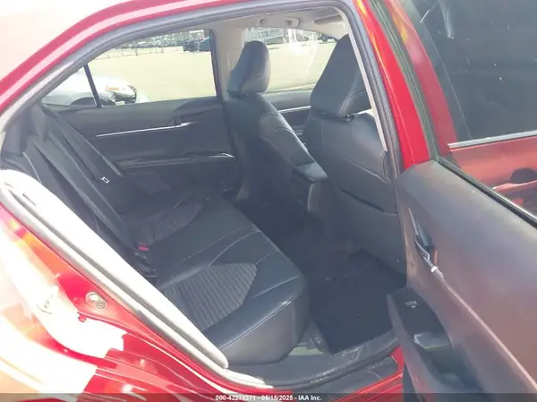 4T1B11HK4KU168863 2019 TOYOTA CAMRY - Image 8
