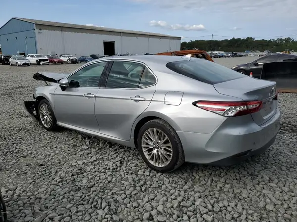 4T1B11HK4KU169575 2019 TOYOTA CAMRY - Image 2