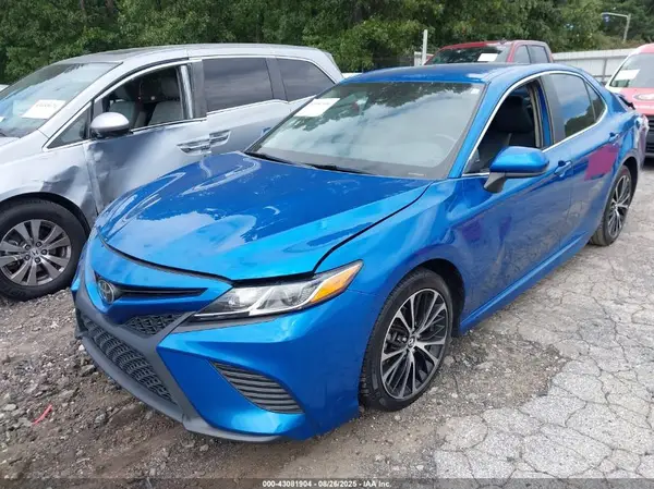4T1B11HK4KU169902 2019 TOYOTA CAMRY - Image 2