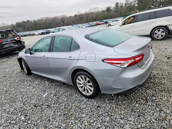 4T1B11HK4KU175036 2019 TOYOTA CAMRY - Image 2