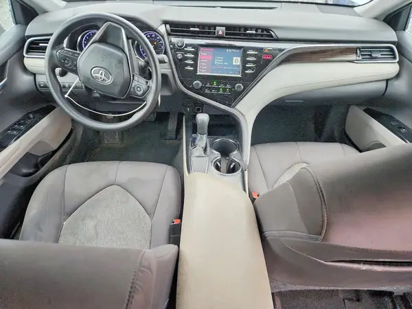 4T1B11HK4KU175036 2019 TOYOTA CAMRY - Image 8