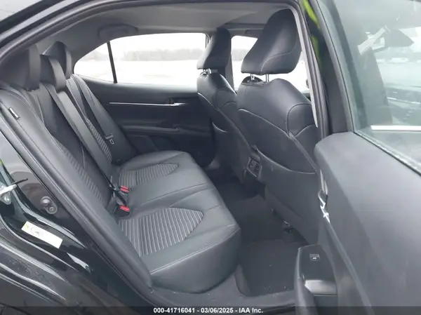 4T1B11HK4KU175814 2019 TOYOTA CAMRY - Image 8