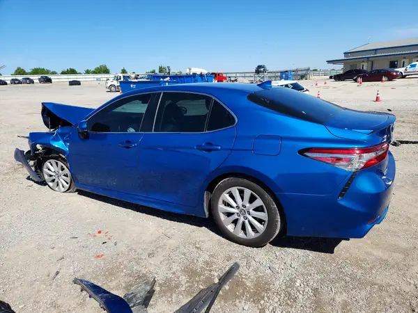 4T1B11HK4KU178213 2019 TOYOTA CAMRY - Image 2