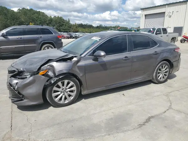 4T1B11HK4KU180740 2019 TOYOTA CAMRY - Image 1