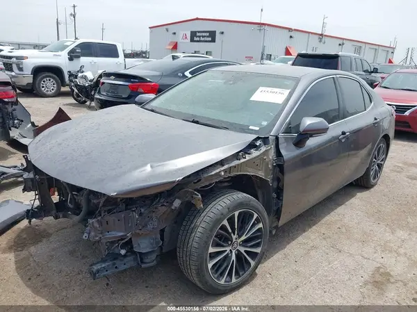 4T1B11HK4KU185372 2019 TOYOTA CAMRY - Image 2