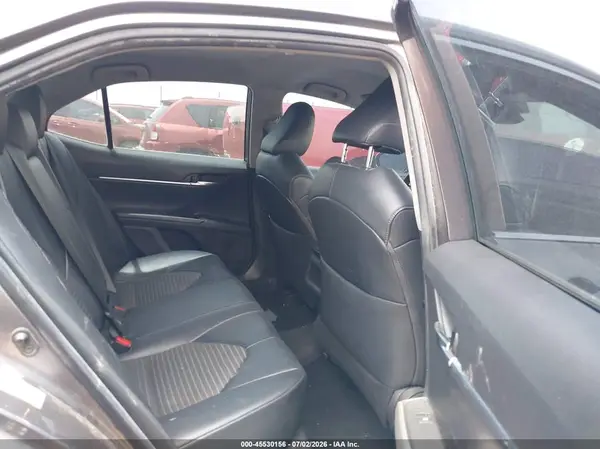 4T1B11HK4KU185372 2019 TOYOTA CAMRY - Image 8